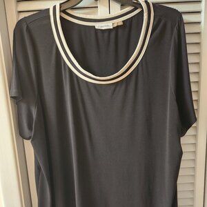 Calvin Klein 3x Black with white trim Short sleeve top